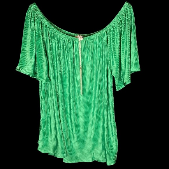 She + Sky Tops - She + Sky Vibrant Green Off-Shoulder Blouse